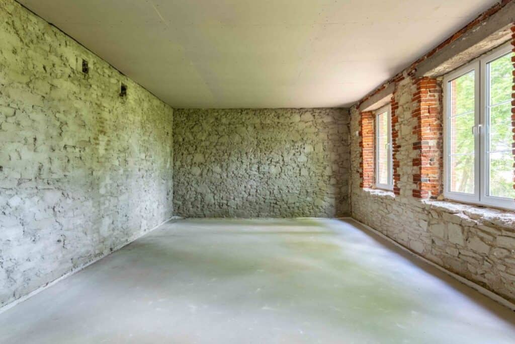 Stara Szkoła, Piaski, ul. Wolności